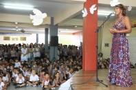 Imagens da cerimônia de entrega das reformas na Escola Municipal Pedro Ivo Campos, bairro Costa e Silva, nesta quinta-feira (15/3). - Fotografo: Kátia Nascimento - Data: 15/03/2012