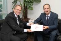 Prefeito Carlito Merss durante a audiência com o ministro do Esporte, Aldo Rebelo, na manhã desta quarta (7) em Brasília - Fotografo: Glauber Queiroz/ Ministério do Esporte - Data: 07/12/2011