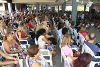 Imagens da cerimônia de entrega das reformas na Escola Municipal Pedro Ivo Campos, bairro Costa e Silva, nesta quinta-feira (15/3). - Fotografo: Kátia Nascimento - Data: 15/03/2012