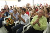 Imagens da cerimônia de entrega das reformas na Escola Municipal Pedro Ivo Campos, bairro Costa e Silva, nesta quinta-feira (15/3). - Fotografo: Kátia Nascimento - Data: 15/03/2012