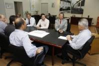 Diretoria da rede paranaense de supermercados Condor confirma nesta quarta (16/1), durante reunião com o prefeito Udo Döhler, a implantação de um hipermercado na zona Sul de Joinville - Fotografo: Jaksson Zanco - Data: 16/01/2013