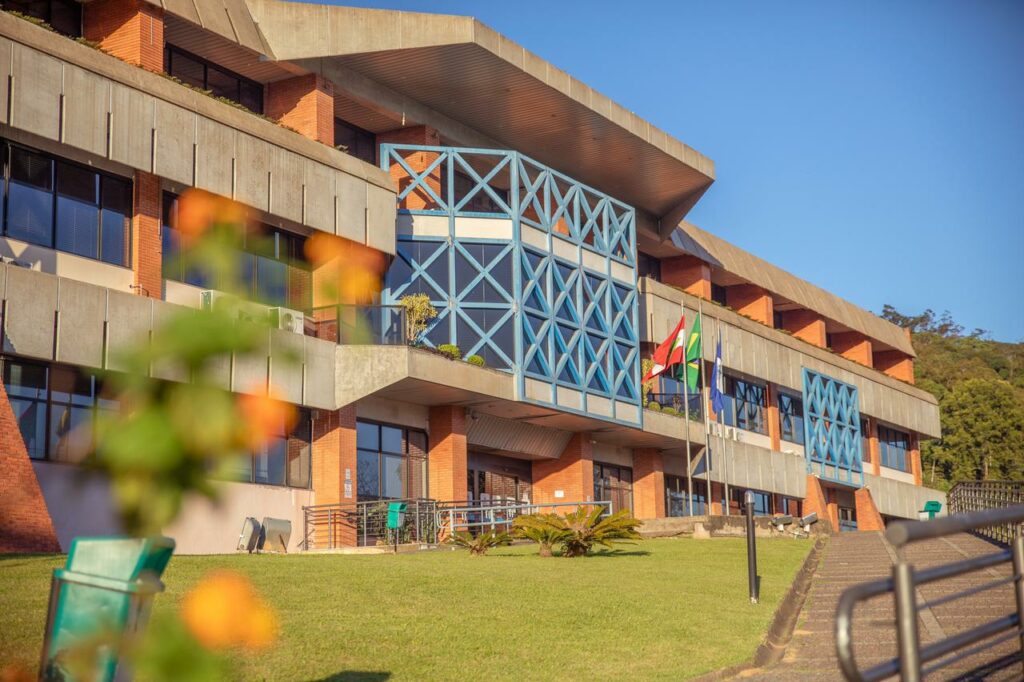 Prédio da Prefeitura passa por manutenção