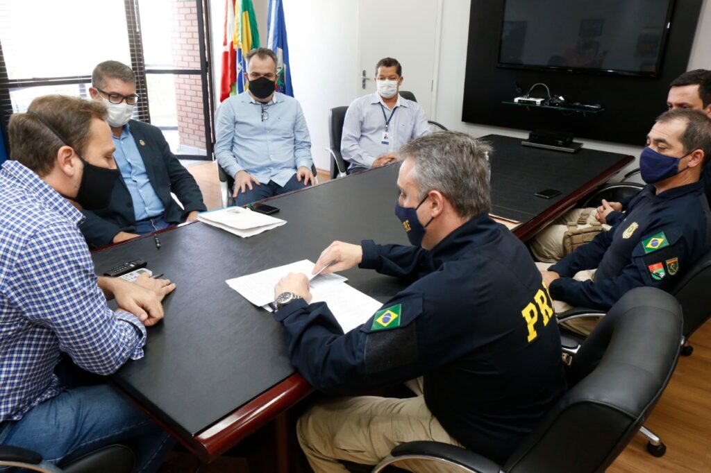 Prefeitura assina Acordo de Cooperação com a Polícia Rodoviária Federal
