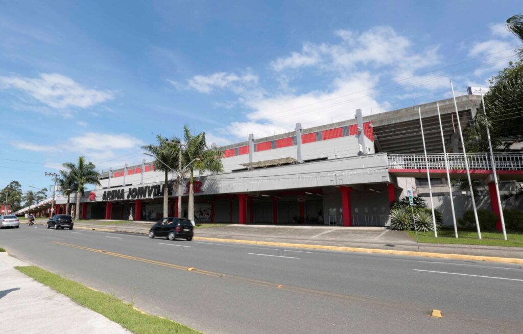 Rua Inácio Bastos passa por obra e trânsito será parcialmente interrompido nesta terça-feira