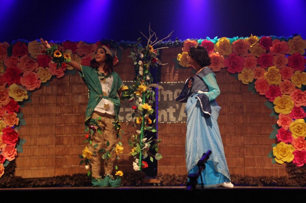 Alunos reapresentam peças vencedoras do 15º Concurso Teatral Água para Sempre