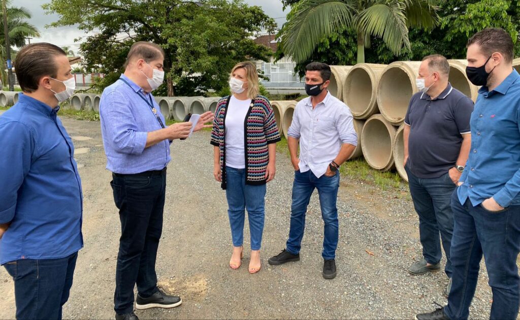 Prefeitura entrega Ordem de Serviço para pavimentação de três ruas do Aventureiro