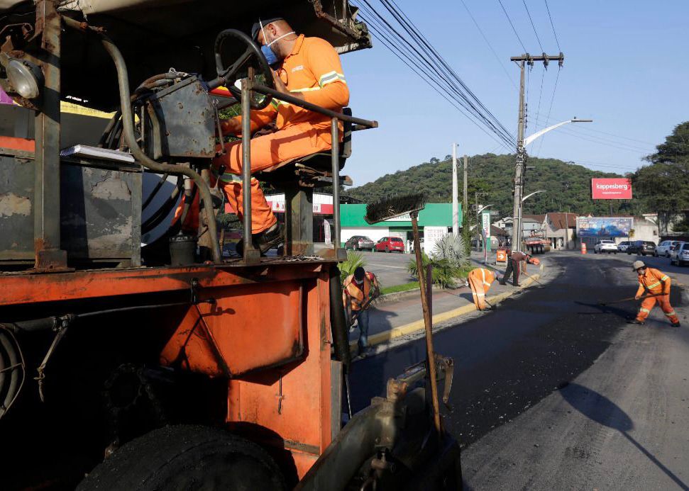 Prefeitura de Joinville faz requalificação asfáltica nas ruas Ottokar Doerffel e Dona Francisca
