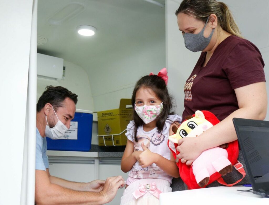 Joinville tem mutirão de vacina contra a Covid-19 durante o Carnaval