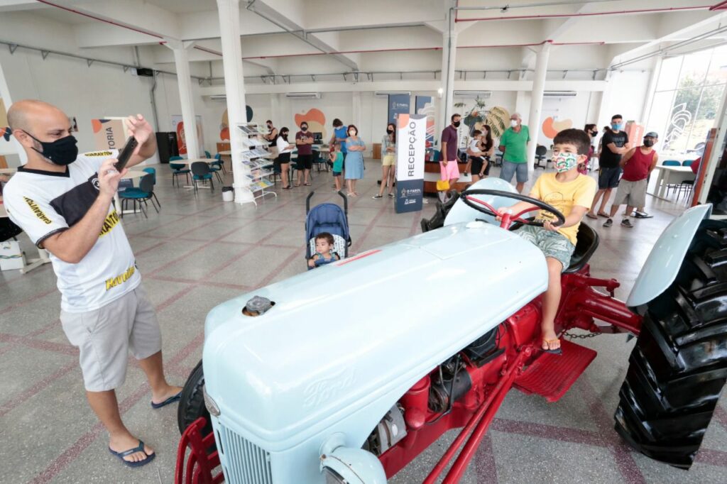 ”O Farol para joinvilenses” atrai público para visitar prédio histórico da cidade