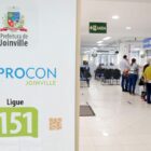 Pessoas são atendidas no Procon de Joinville