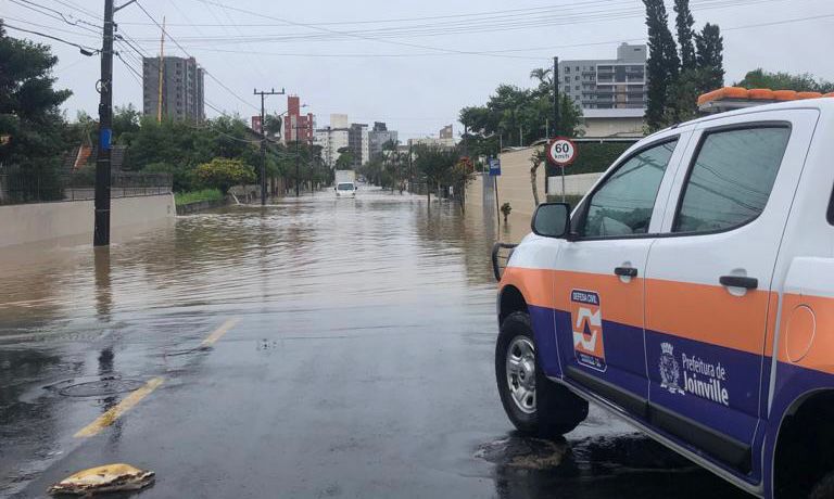Defesa Civil de Joinville alerta para possibilidade de ocorrências relacionadas a passagem de um ciclone
