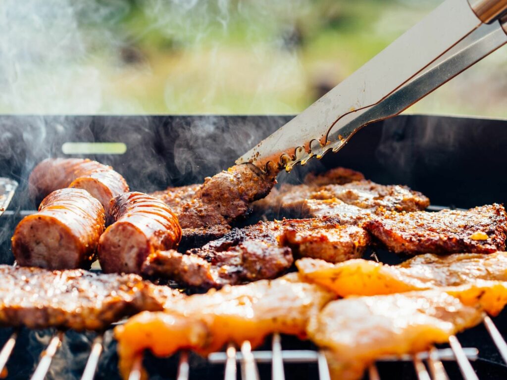 Procon divulga pesquisas de preços da cesta básica e do churrasco