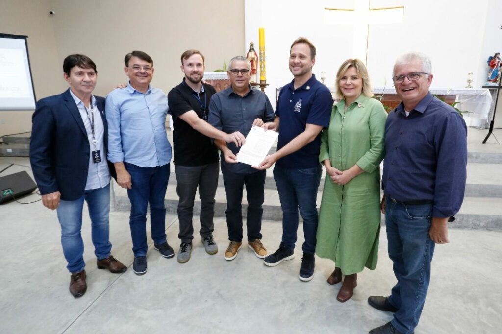 Prefeitura apresenta convênio habitacional do programa Casa Verde e Amarela