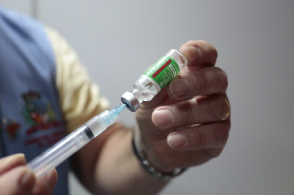 Joinville amplia faixa etária para aplicação da quarta dose de vacina