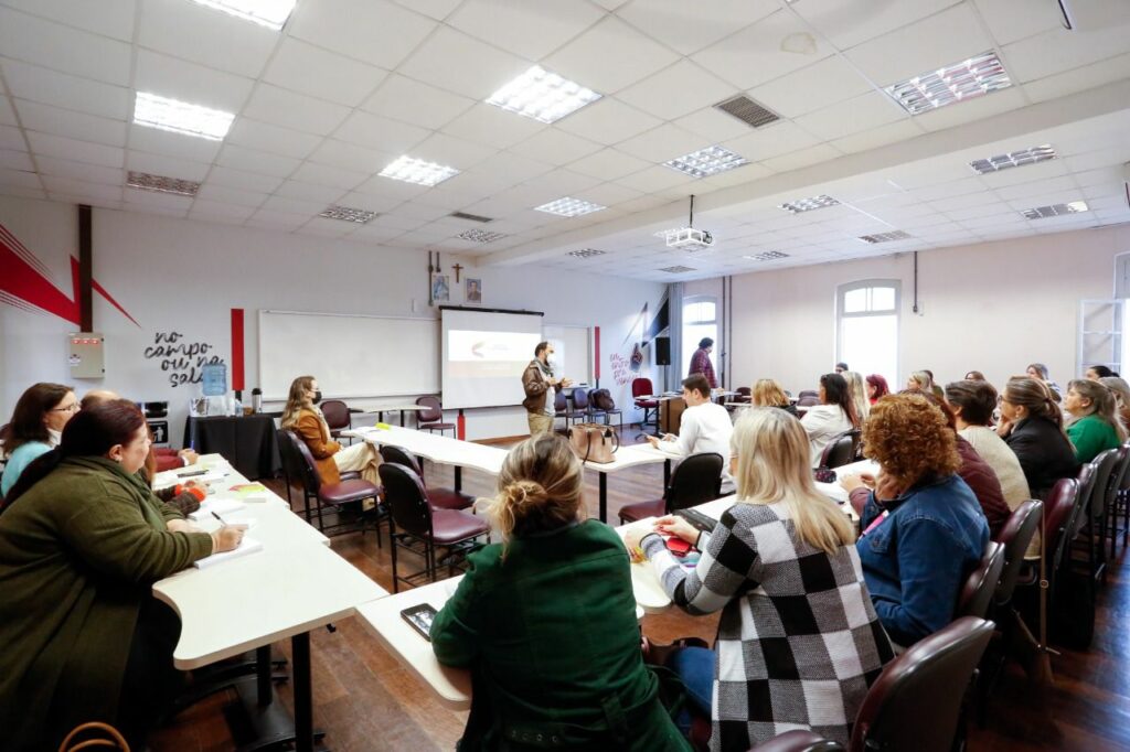 Joinville recebe primeiro encontro do Programa de Formação de Lideranças Educacionais do Centro Lemann