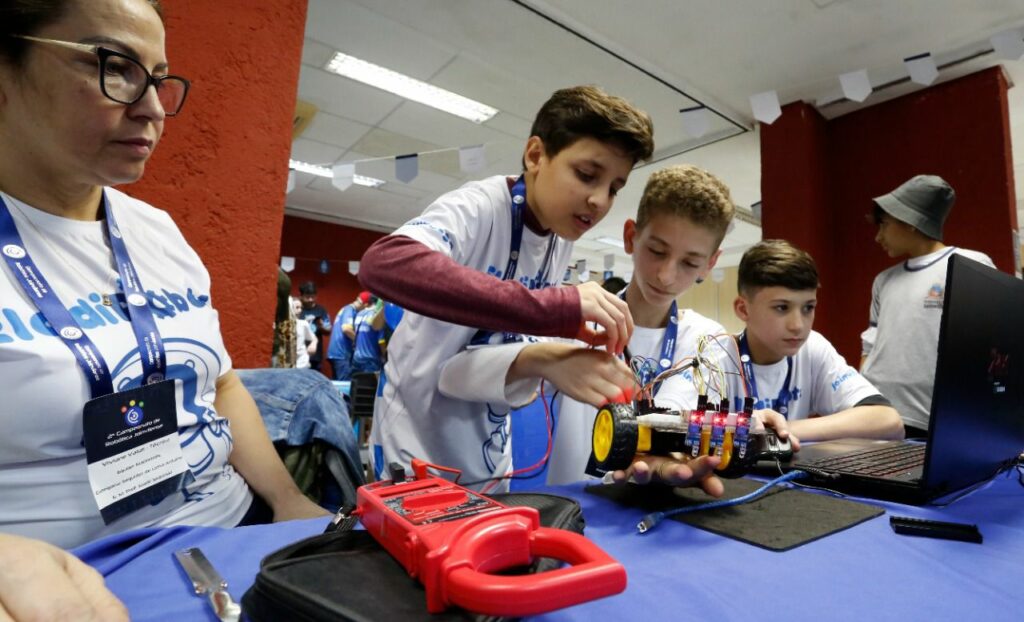 Rede Municipal de Joinville é uma das sete selecionadas para o Programa Escolas Criativas