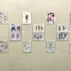 Desenhos em exposição na galeria