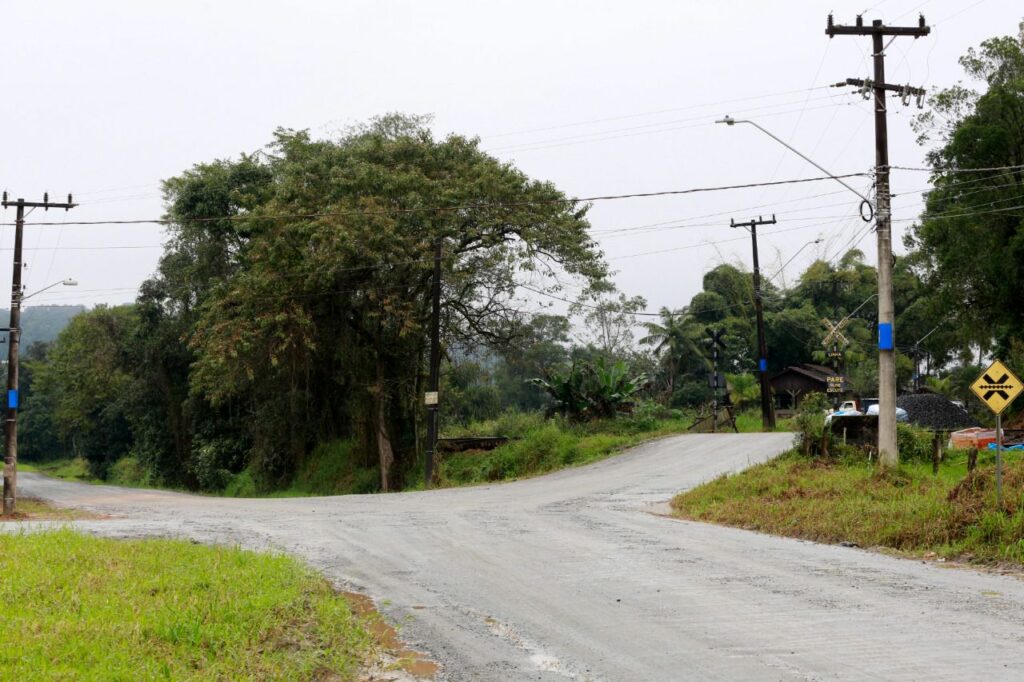 Manutenção em linha férrea vai interditar acesso ao Jativoca na madrugada desta sexta-feira
