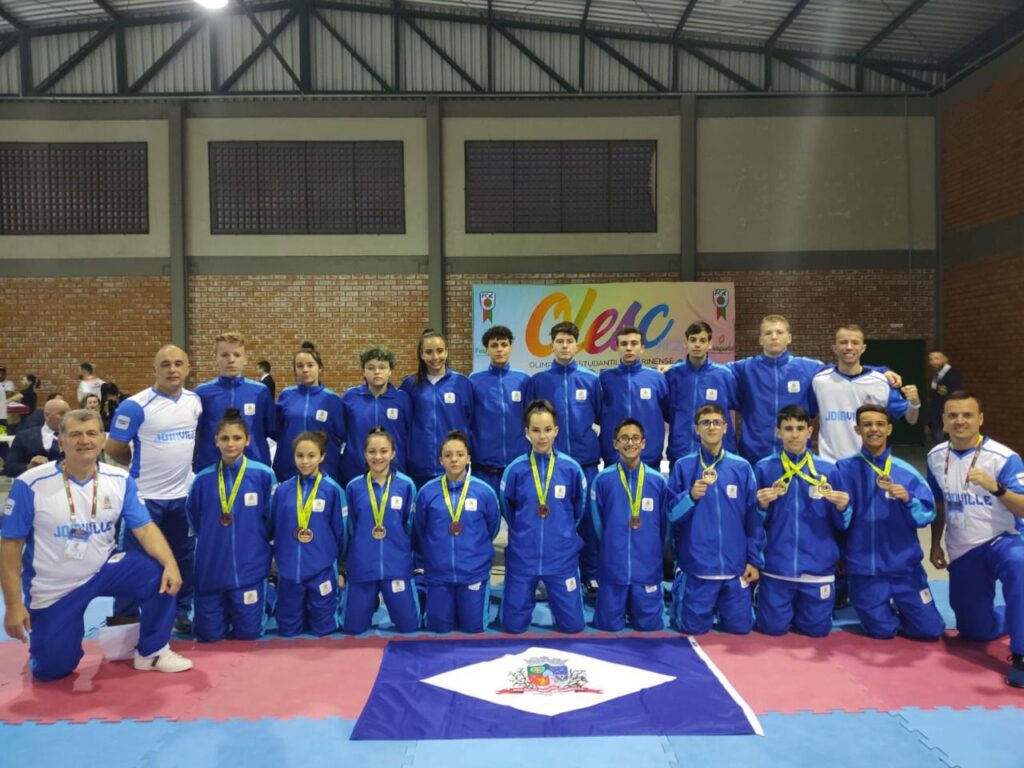 Joinville conquista troféus na etapa Estadual da Olesc