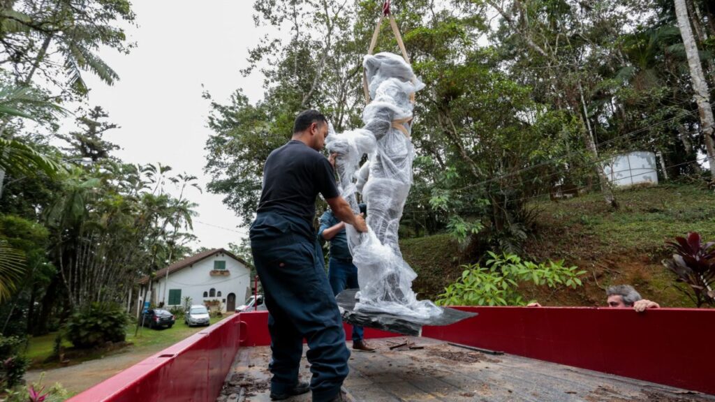 Restauração do Monumento ao Imigrante entra na etapa final