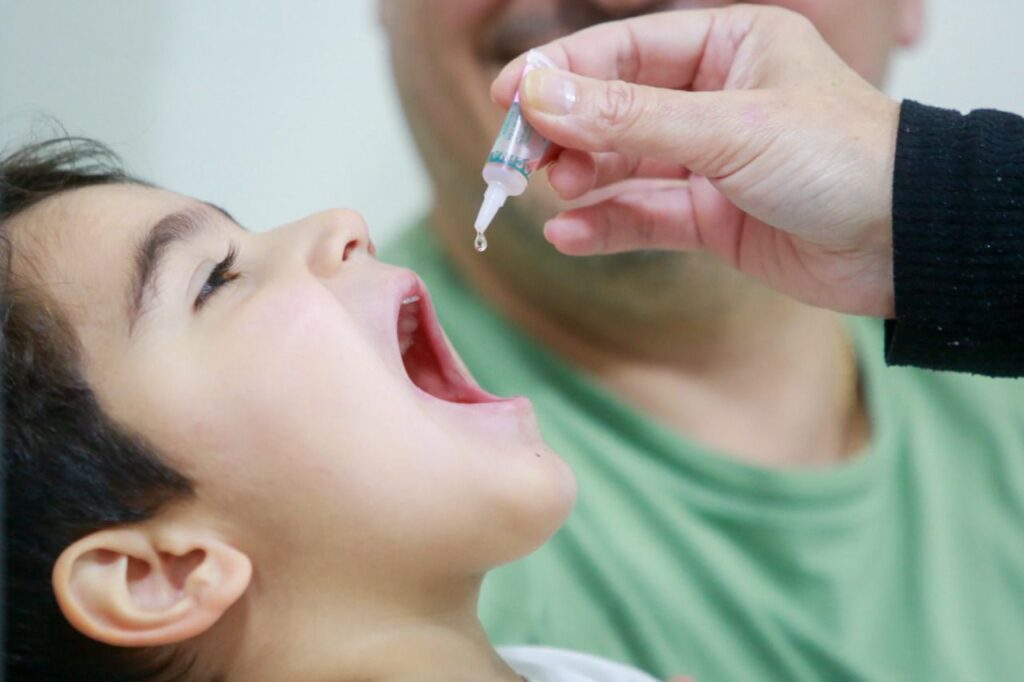 Prefeitura de Joinville aplica 1,1 mil doses de vacina no sábado