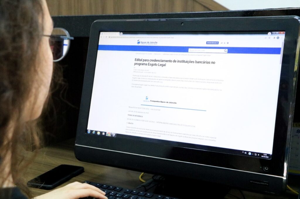 Águas de Joinville credencia bancos para o programa Esgoto Legal
