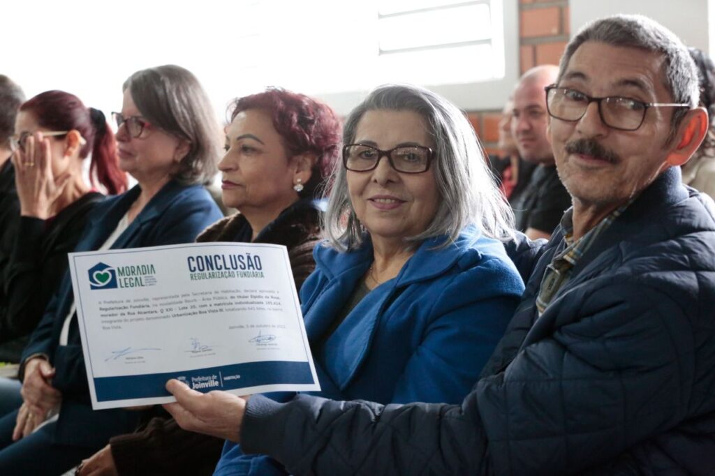 Joinville entrega certificados de Regularização Fundiária para 641 famílias do Boa Vista
