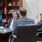 Prefeito e vice com autoridades alemãs