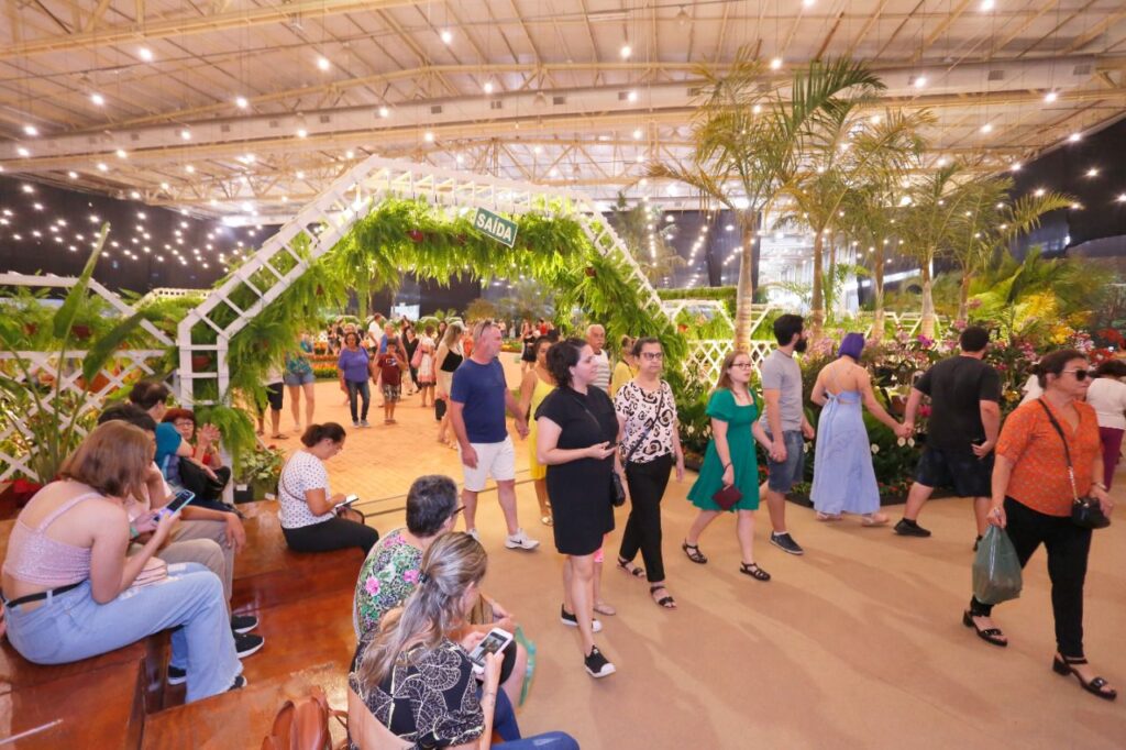 82ª Festa das Flores reúne público de aproximadamente 80 mil pessoas em Joinville
