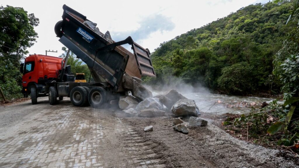 Prefeitura de Joinville libera trânsito na Estrada Quiriri após recuperação da via