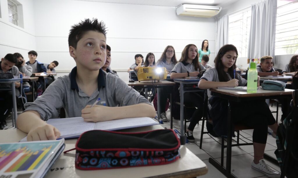 Listas de materiais escolares para Rede Municipal de Joinville são reduzidas