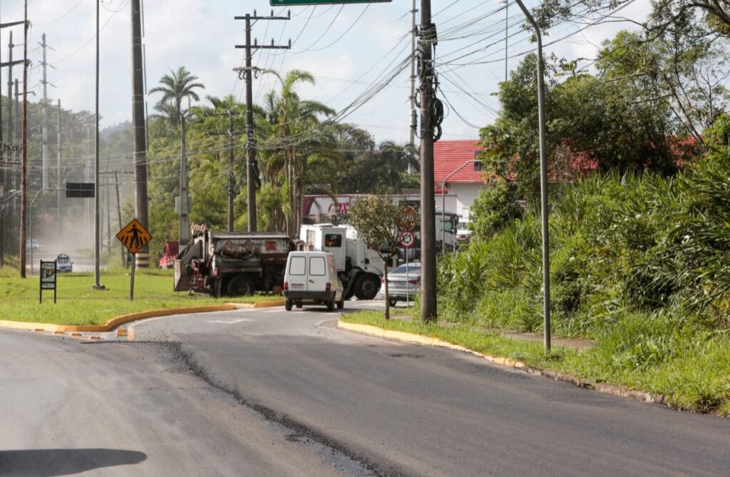 Prefeitura inicia requalificação asfáltica da rua Santa Catarina, na região Sul de Joinville
