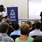 Prefeito Adriana fala para plateia
