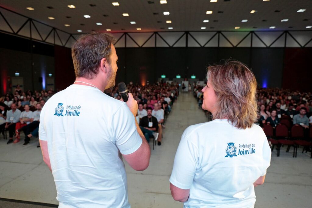 Lideranças da Prefeitura de Joinville participam da segunda edição da ExpoServir