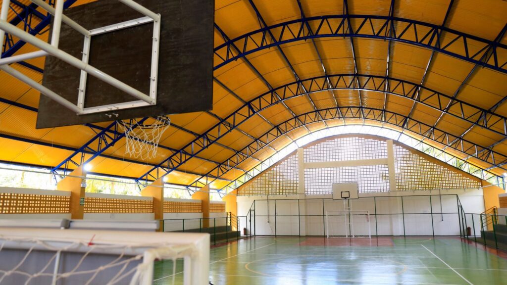 Nova quadra poliesportiva coberta é inaugurada na Escola Agrícola Carlos Heins Funke