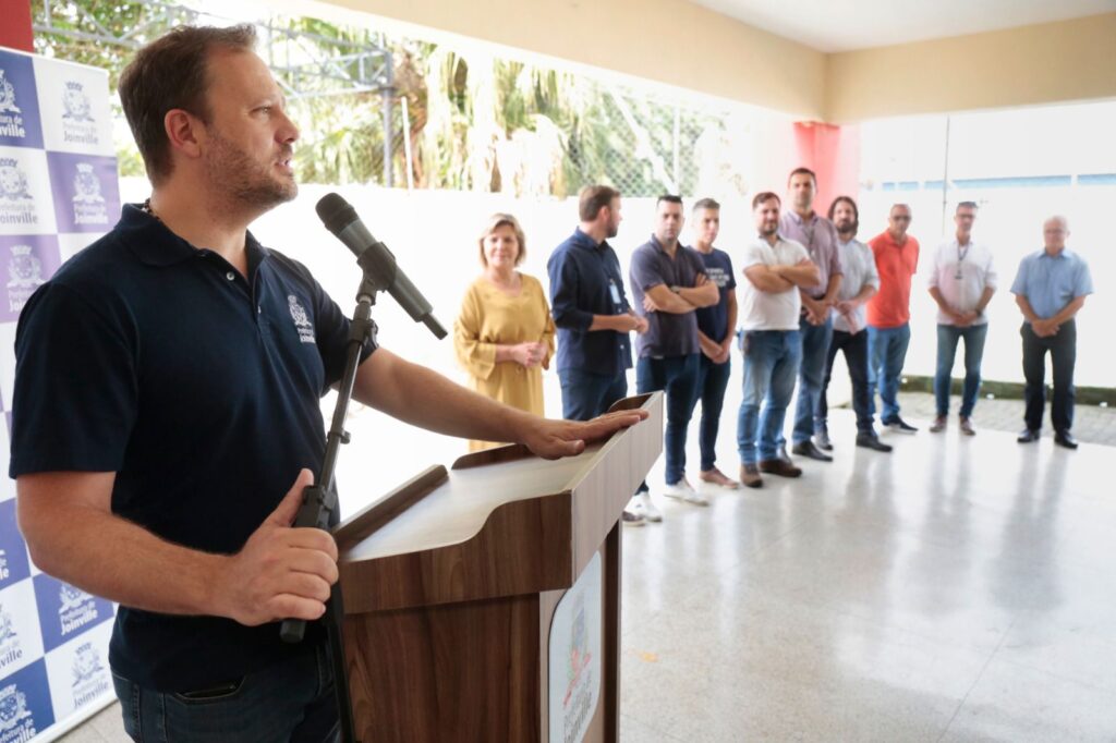 Prefeitura de Joinville entrega mais de 200 certificados de Regularização Fundiária na Vila Cubatão