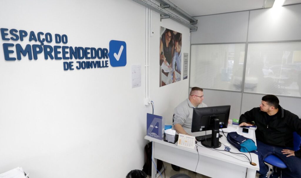 Espaço do Empreendedor de Joinville supera a marca de 10 mil atendimentos realizados