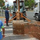 Prefeitura faz obra na Ponte Azul