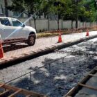 Rua passa por obra no asfalto