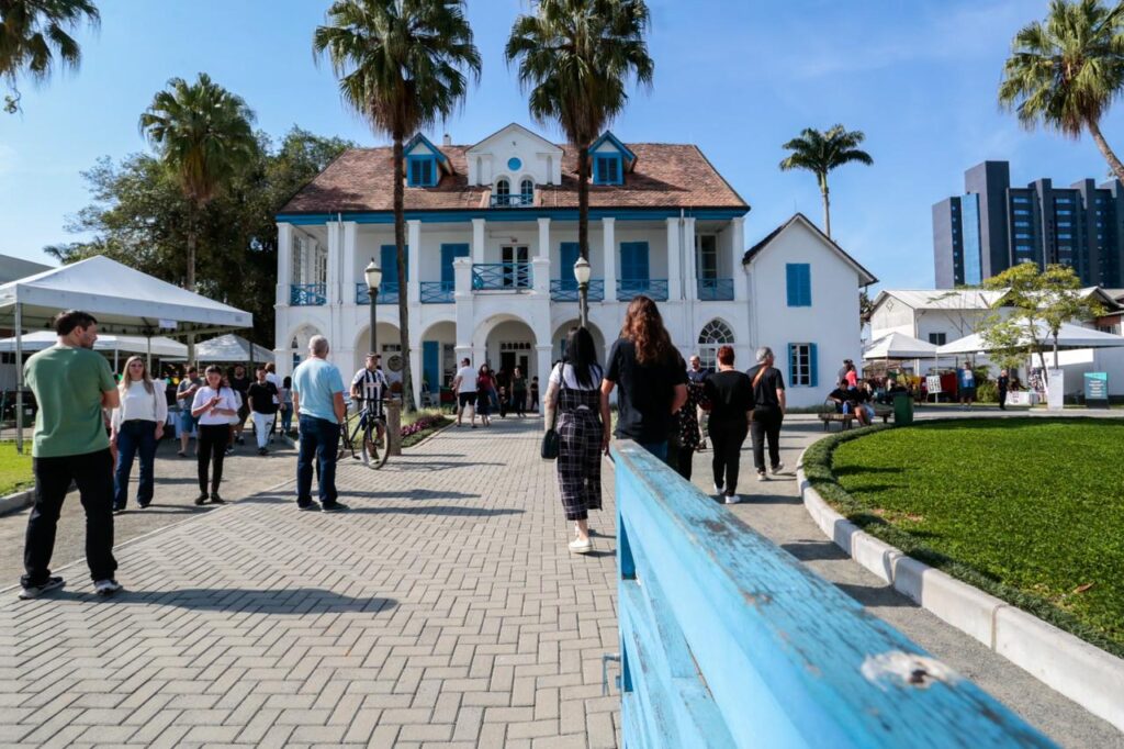 Festival do Museu Nacional de Imigração e Colonização movimentou Joinville no domingo