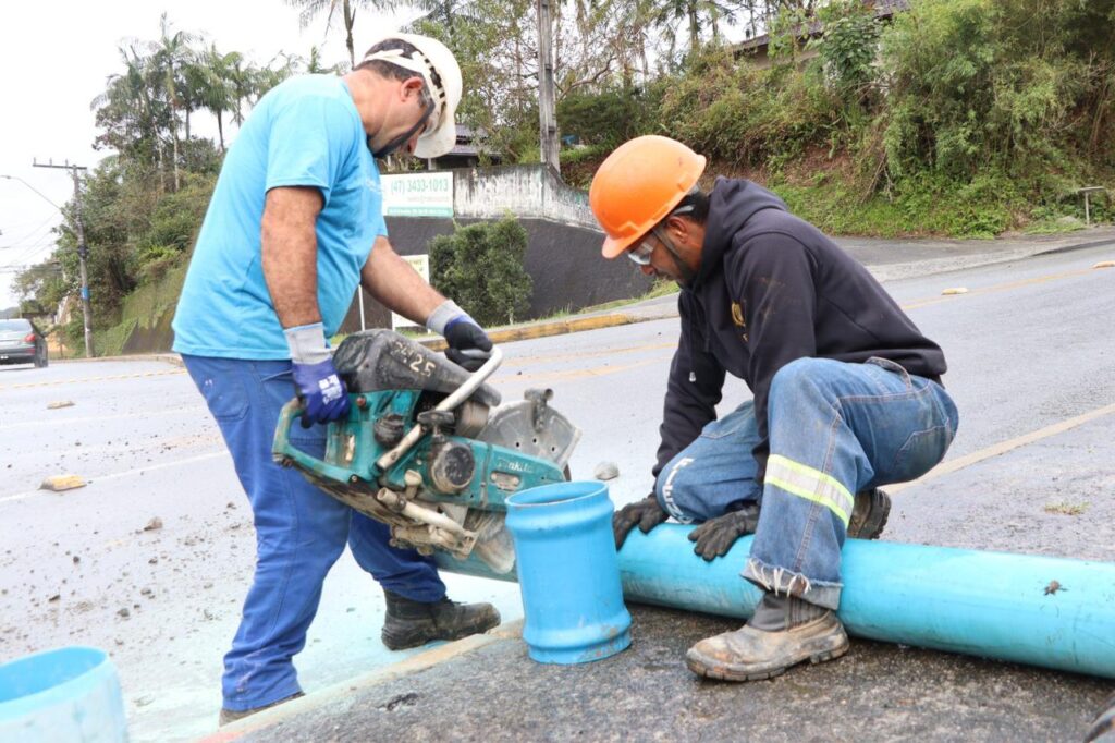 Águas de Joinville finaliza obras na rede de água dos bairros Vila Nova e Zona Industrial Norte
