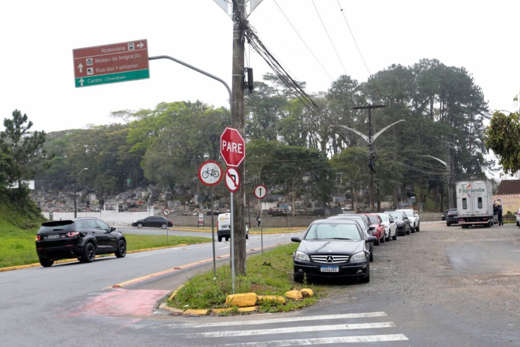Águas de Joinville conclui manutenção de tubulação na rua Ottokar Doerffel