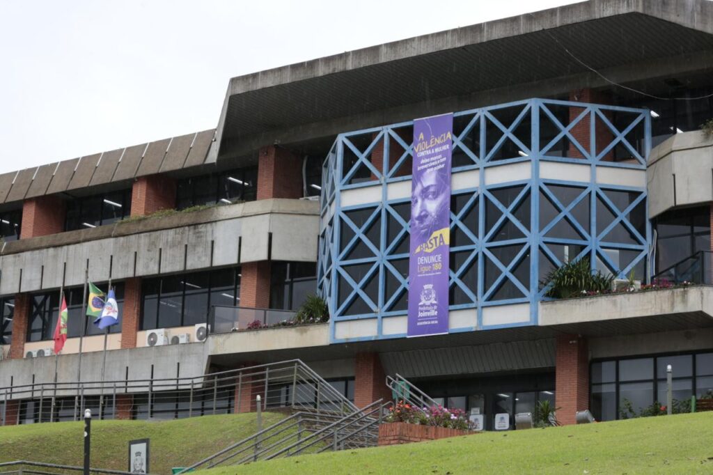 Joinville promove campanha Agosto Lilás com ações de enfrentamento à violência contra a mulher