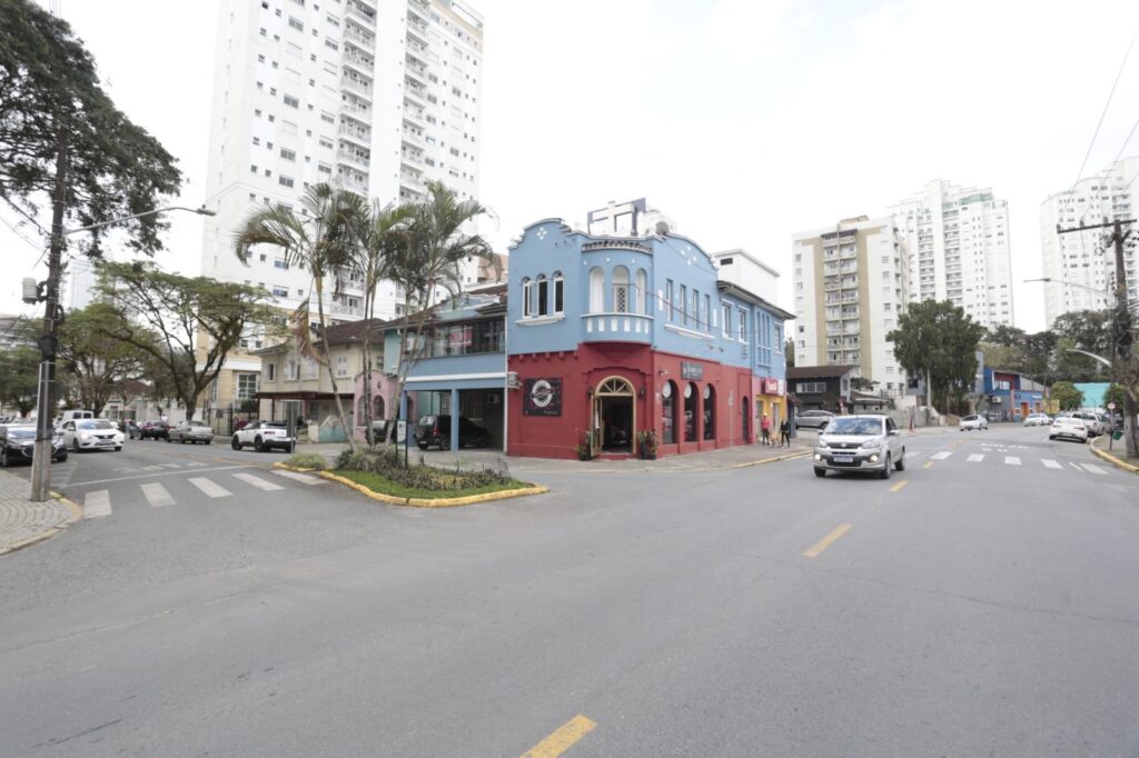Prefeitura implanta novo binário no Centro de Joinville neste fim de semana