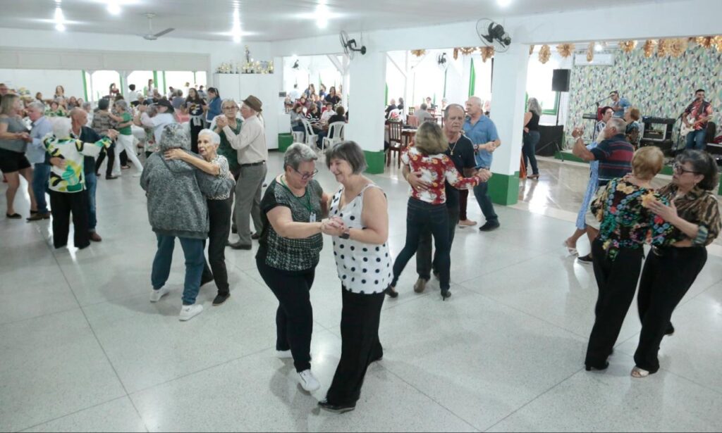 Programação da Semana da Pessoa Idosa em Joinville foi aberta na segunda-feira