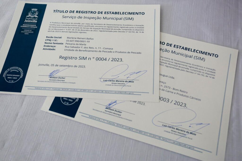 Joinville entrega os primeiros títulos do Serviço de Inspeção Municipal para produtores rurais e empreendedores urbanos