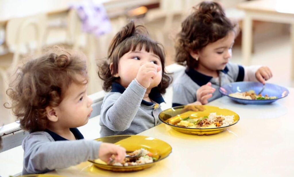 Secretaria de Educação acompanha mudanças e implanta melhorias na gestão da alimentação escolar