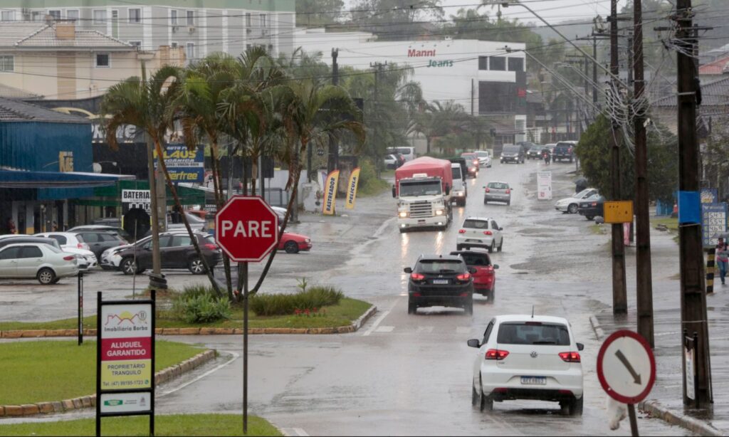 Trecho da rua Waldemiro José Borges estará parcialmente interditado a partir de segunda-feira para obra de infraestrutura