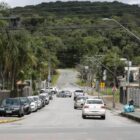 imagem da rua Pasteur, com carros na via