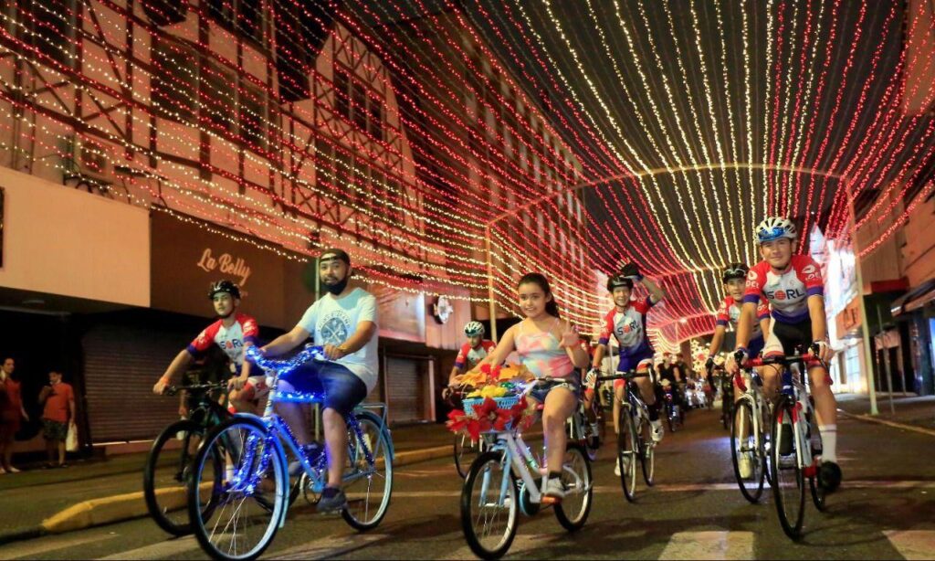 Desfile de Natal vai transformar a Rua do Príncipe a partir deste sábado